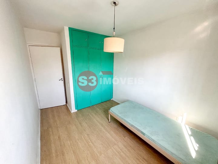 Casa à venda com 5 quartos, 131m² - Foto 9