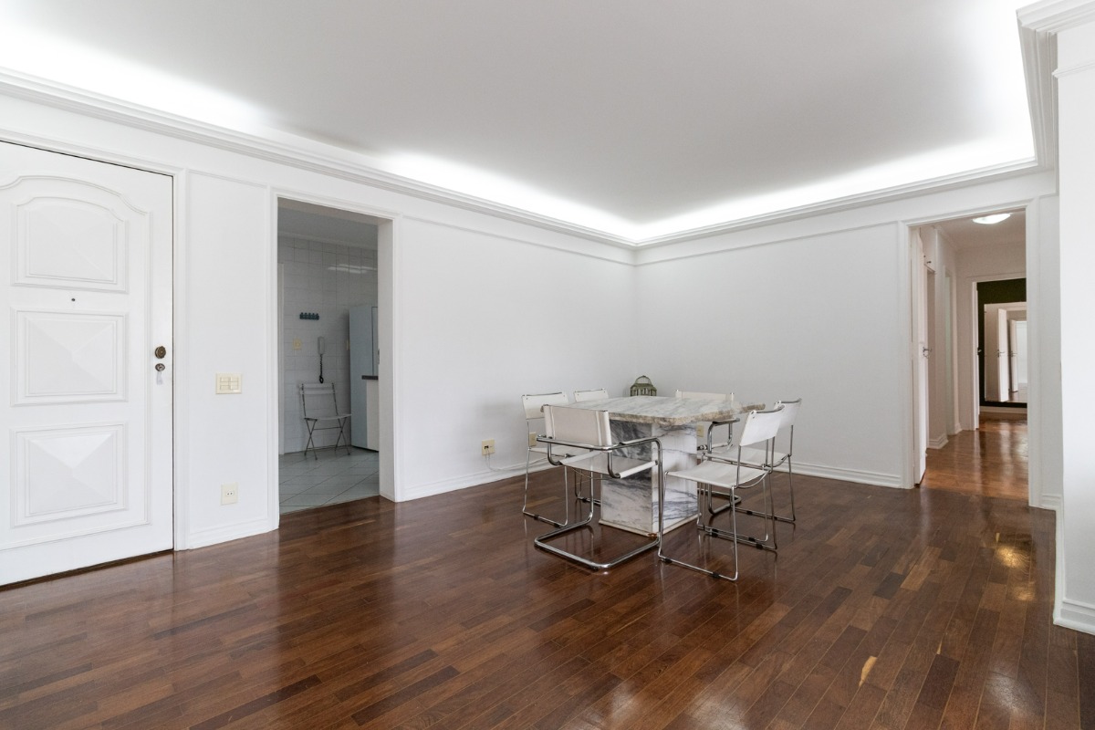 Apartamento à venda com 3 quartos, 128m² - Foto 8