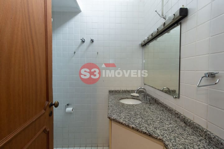 Casa à venda com 5 quartos, 330m² - Foto 18