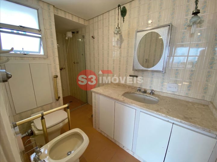 Apartamento à venda com 3 quartos, 185m² - Foto 11