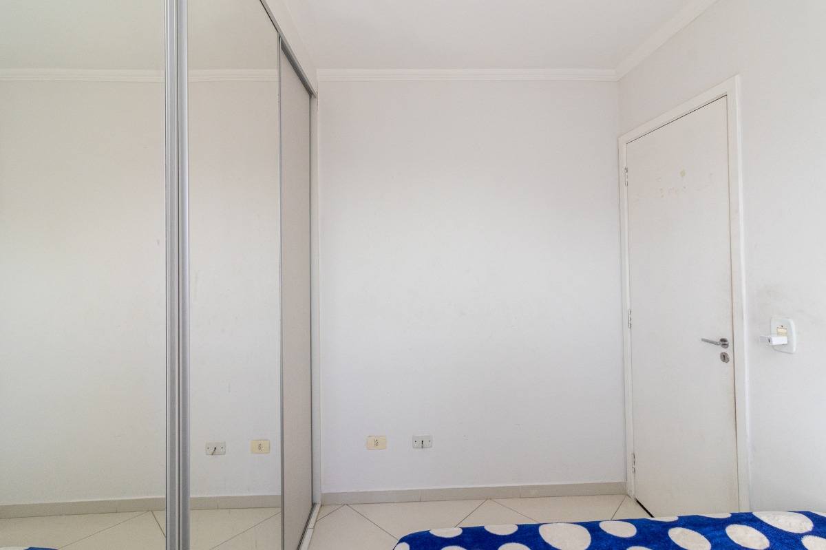 Apartamento à venda com 2 quartos, 48m² - Foto 13