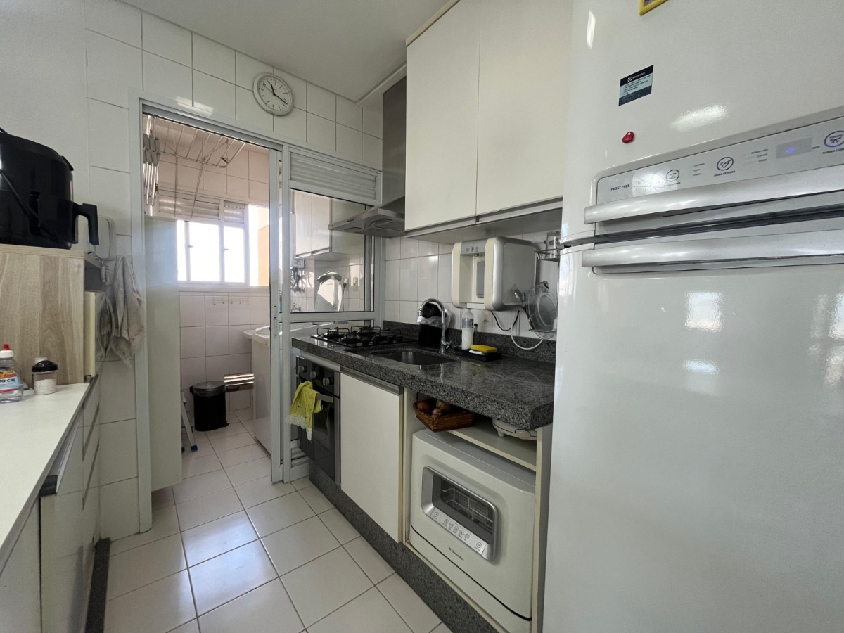 Apartamento à venda com 3 quartos, 78m² - Foto 7