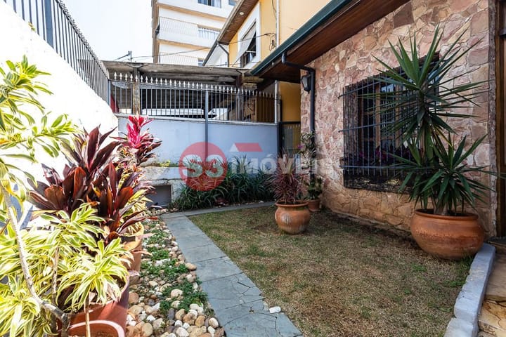 Casa à venda com 3 quartos, 250m² - Foto 56