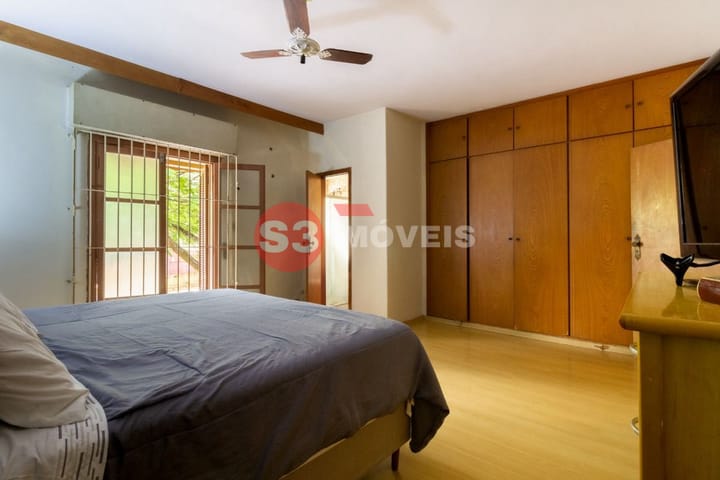 Casa à venda com 3 quartos, 232m² - Foto 32