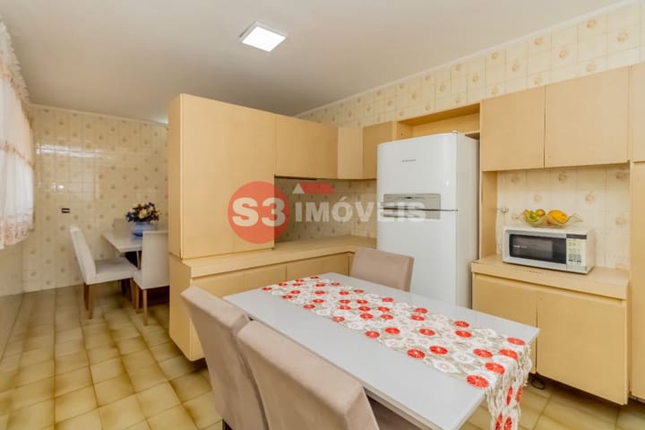 Casa à venda com 3 quartos, 166m² - Foto 7