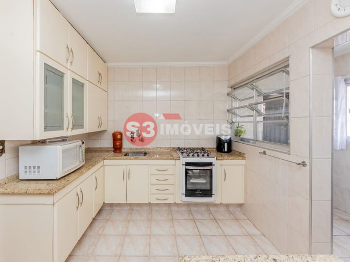 Apartamento à venda com 2 quartos, 80m² - Foto 23