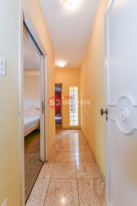 Casa à venda com 4 quartos, 290m² - Foto 42