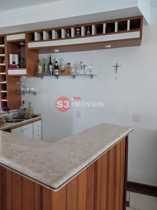 Casa à venda com 3 quartos, 330m² - Foto 10