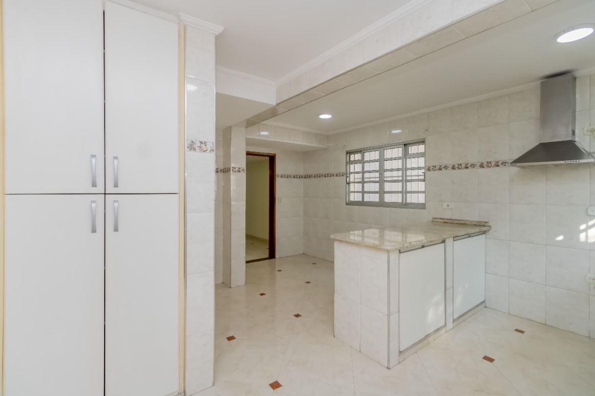 Casa à venda com 3 quartos, 151m² - Foto 14