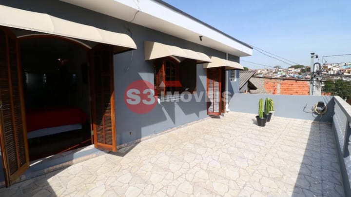 Casa à venda com 3 quartos, 250m² - Foto 25