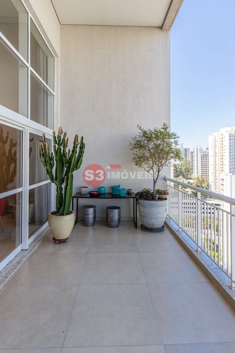 Apartamento à venda com 4 quartos, 238m² - Foto 22