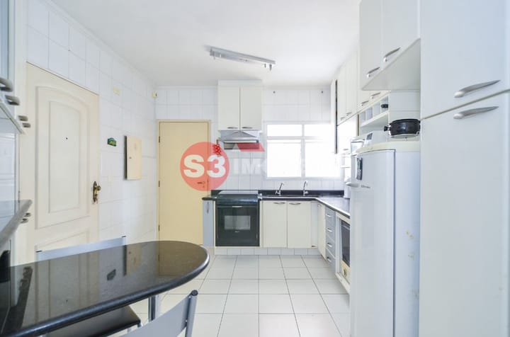 Apartamento à venda com 3 quartos, 136m² - Foto 12