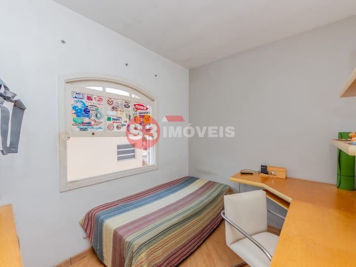 Casa à venda com 3 quartos, 200m² - Foto 17