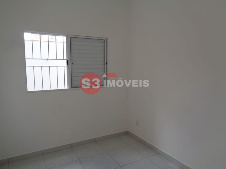 Casa à venda com 6 quartos, 250m² - Foto 17