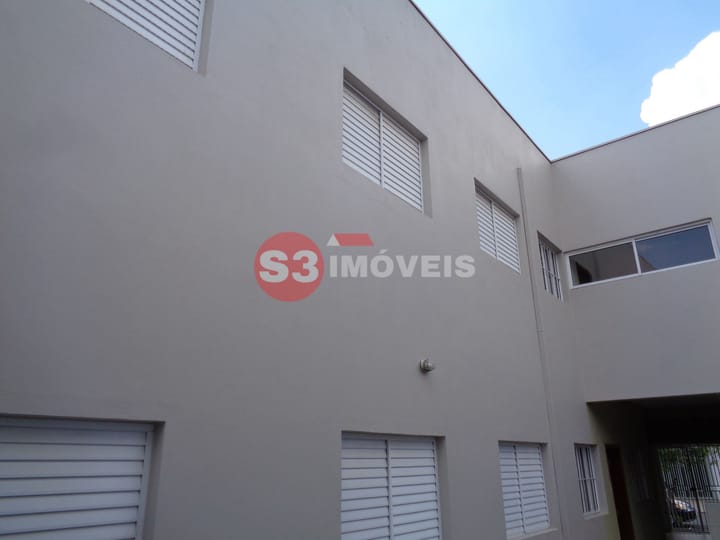 Casa à venda com 6 quartos, 250m² - Foto 7