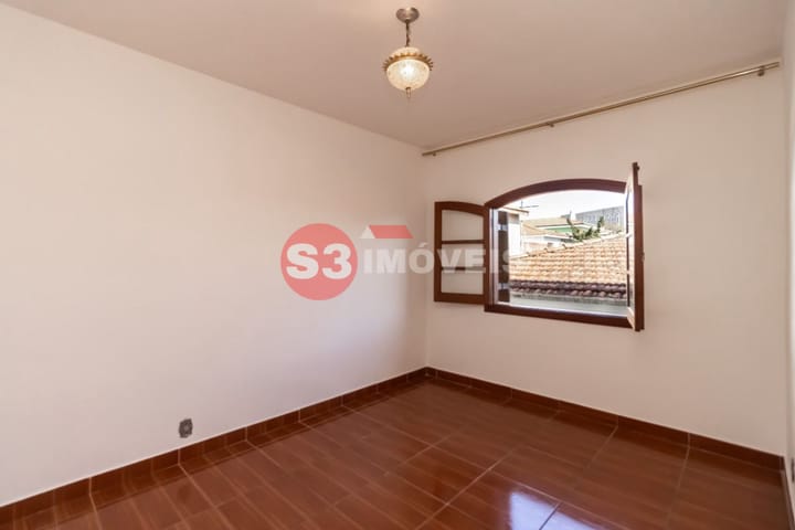 Casa à venda com 3 quartos, 209m² - Foto 11