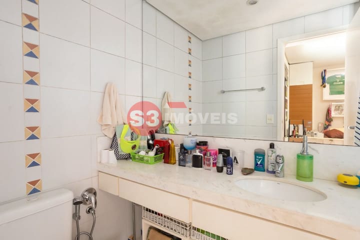 Apartamento à venda com 4 quartos, 235m² - Foto 18