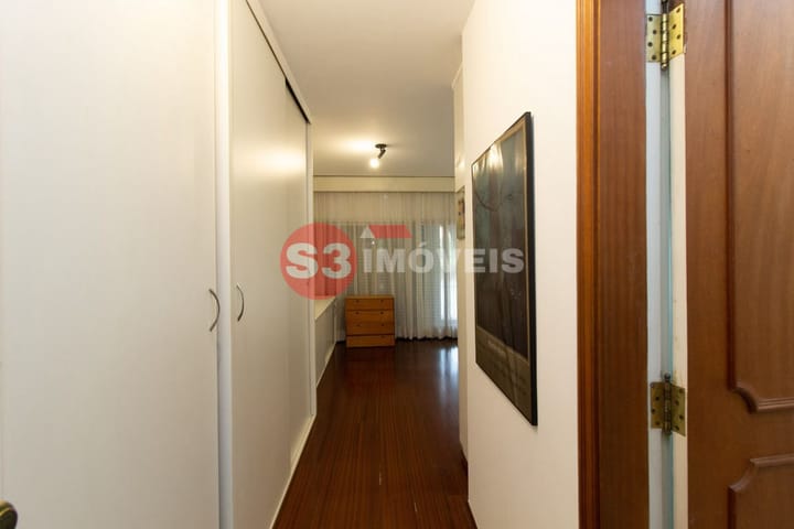 Casa à venda com 5 quartos, 330m² - Foto 15