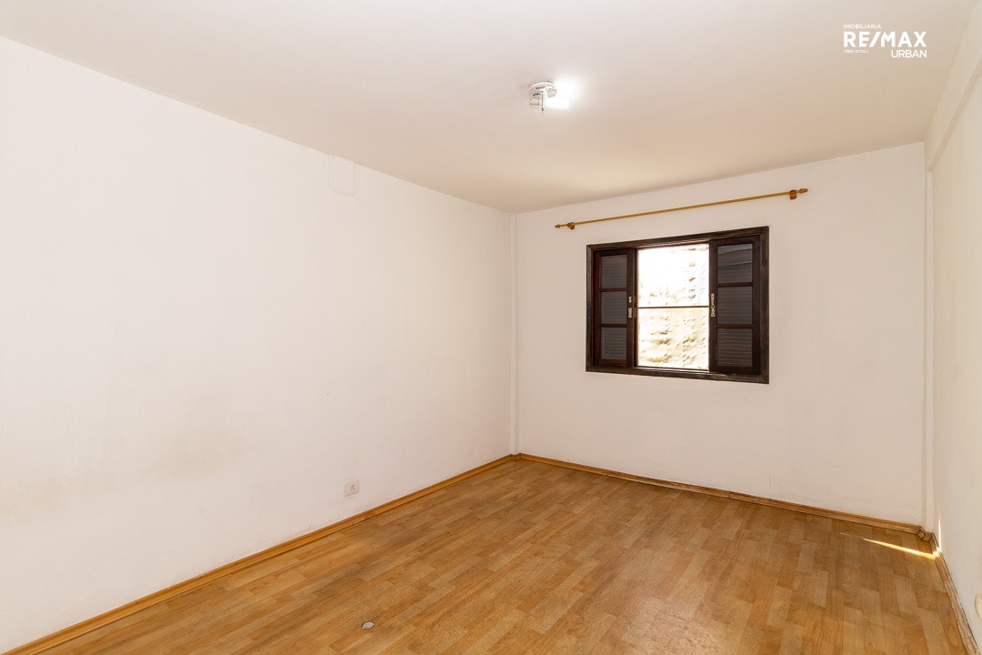 Casa à venda com 4 quartos, 150m² - Foto 16