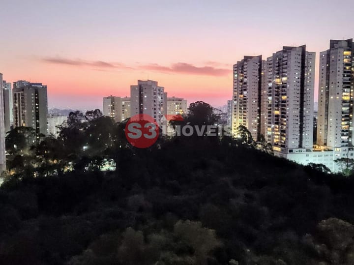 Apartamento à venda com 3 quartos, 107m² - Foto 12