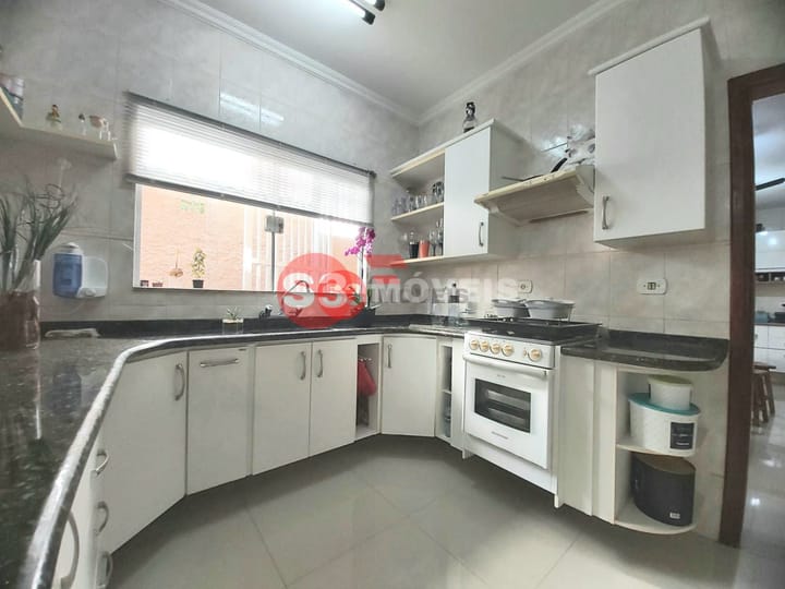 Casa à venda com 3 quartos, 228m² - Foto 15