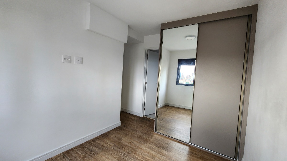 Apartamento à venda com 2 quartos, 59m² - Foto 18