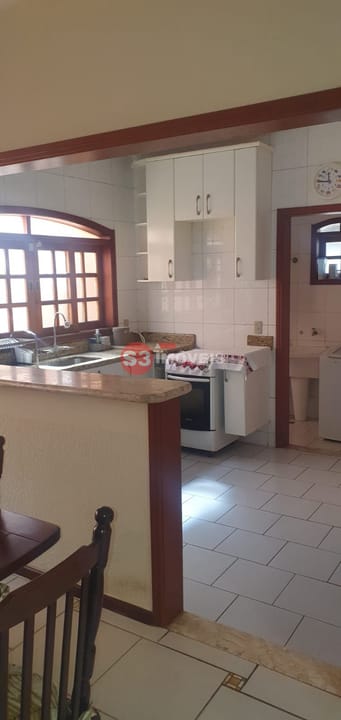 Casa à venda com 3 quartos, 179m² - Foto 6