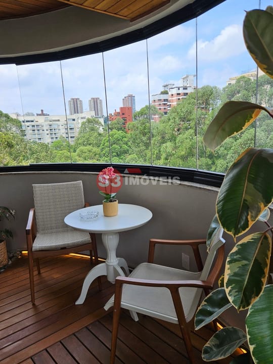 Apartamento à venda com 4 quartos, 198m² - Foto 8