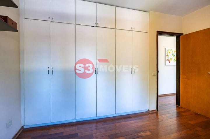 Casa à venda com 4 quartos, 240m² - Foto 30