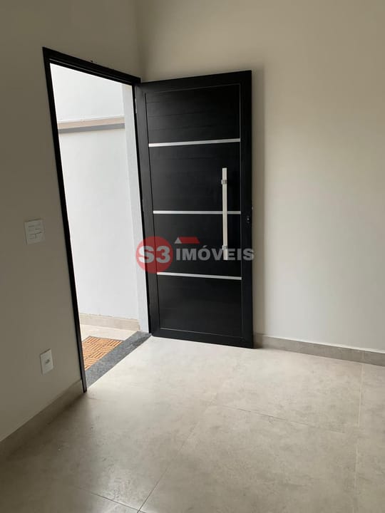 Casa à venda com 3 quartos, 81m² - Foto 9