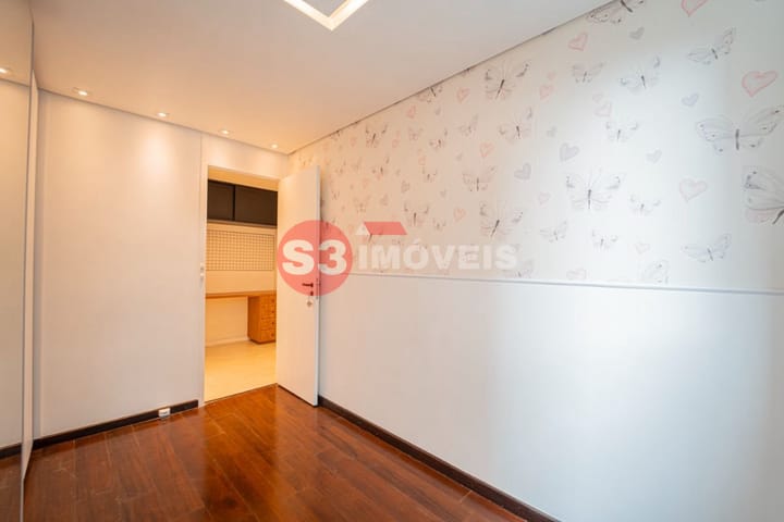 Apartamento à venda com 2 quartos, 64m² - Foto 11