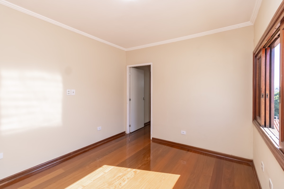 Casa à venda com 3 quartos, 213m² - Foto 16