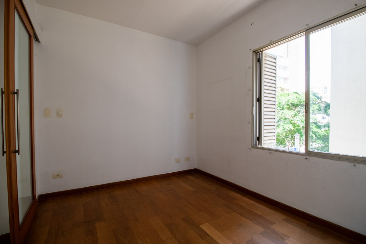 Apartamento à venda com 2 quartos, 83m² - Foto 11