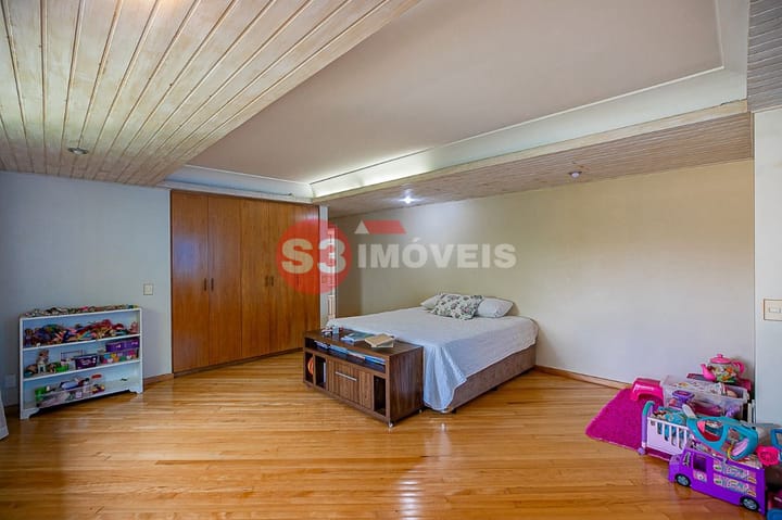 Casa à venda com 4 quartos, 1023m² - Foto 59