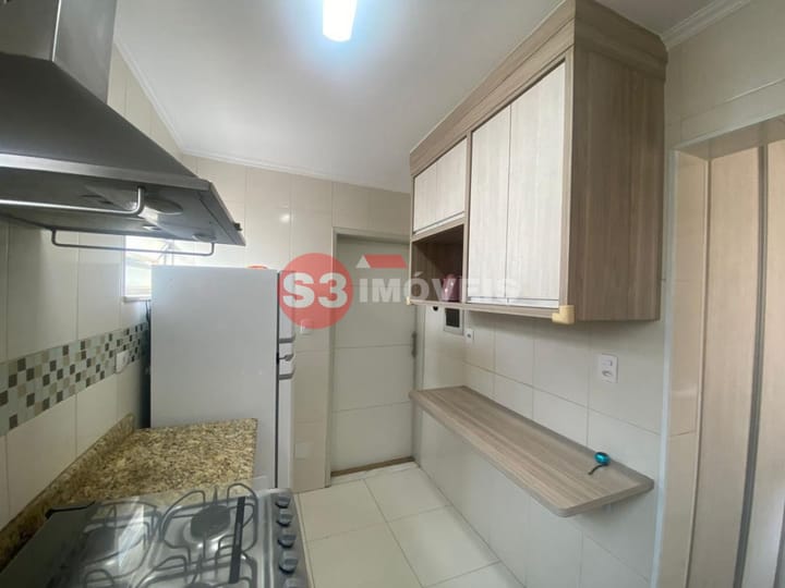 Apartamento à venda com 2 quartos, 66m² - Foto 17