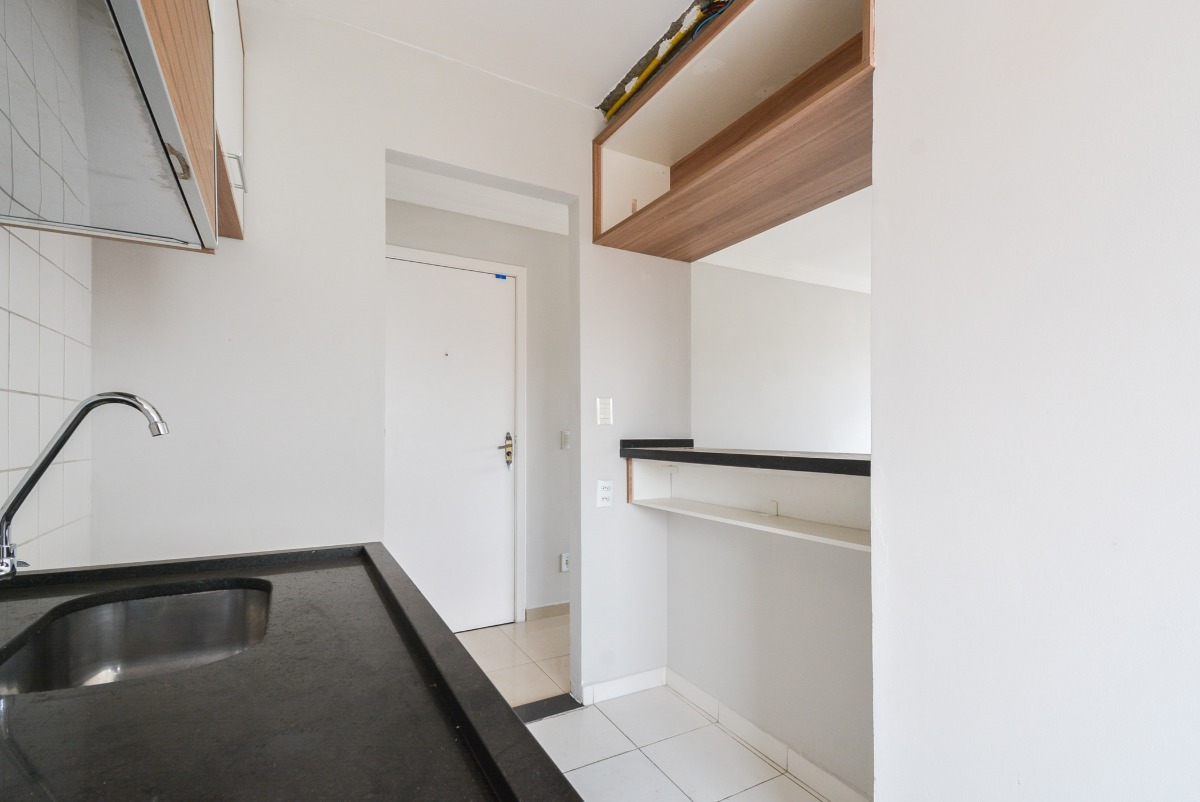 Apartamento à venda com 2 quartos, 57m² - Foto 13