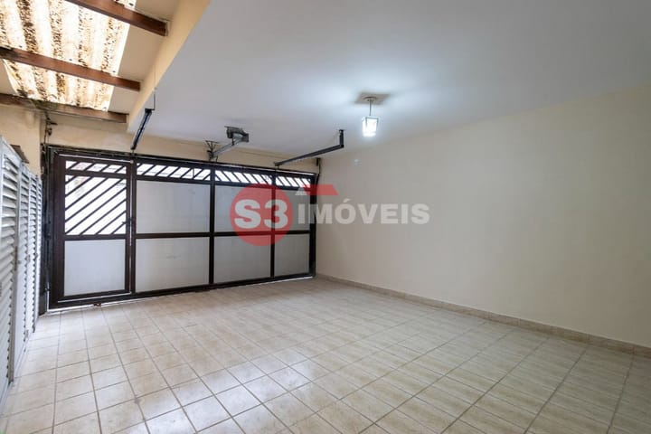 Casa à venda com 3 quartos, 240m² - Foto 30