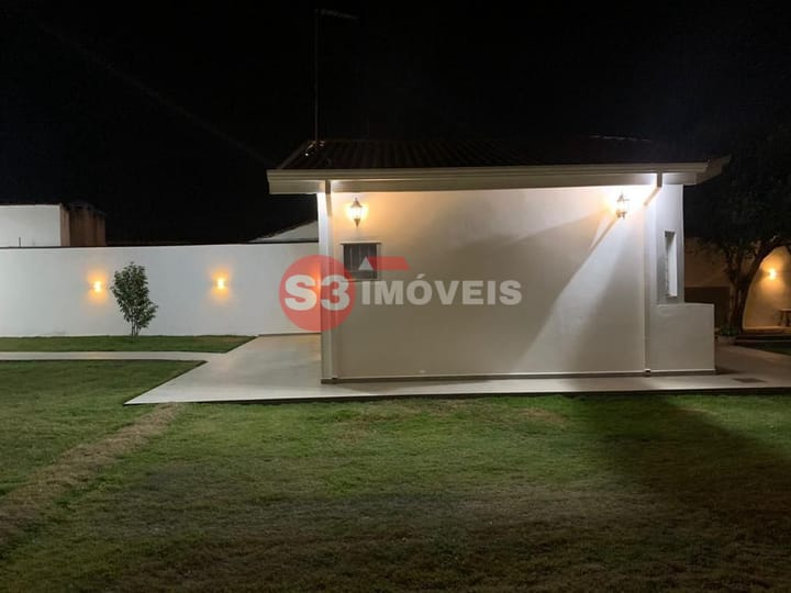 Casa à venda com 4 quartos, 580m² - Foto 32