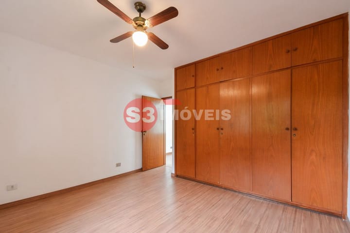 Casa à venda com 4 quartos, 331m² - Foto 37