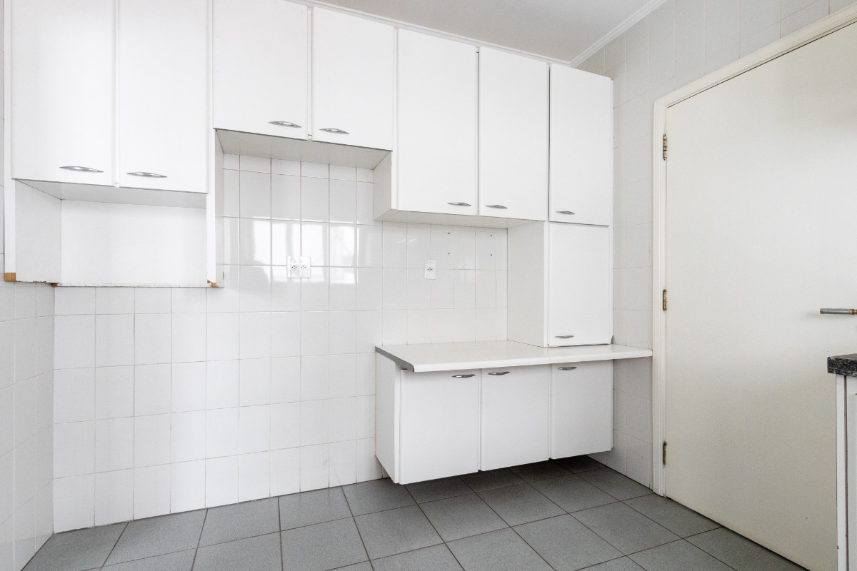 Apartamento à venda com 3 quartos, 200m² - Foto 30