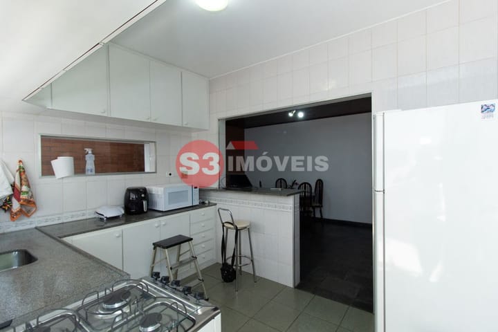 Casa à venda com 3 quartos, 191m² - Foto 11