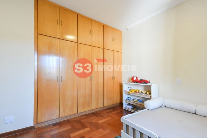 Casa à venda com 4 quartos, 450m² - Foto 30