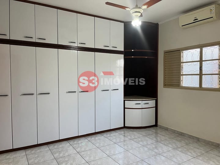 Casa para alugar com 3 quartos, 150m² - Foto 9