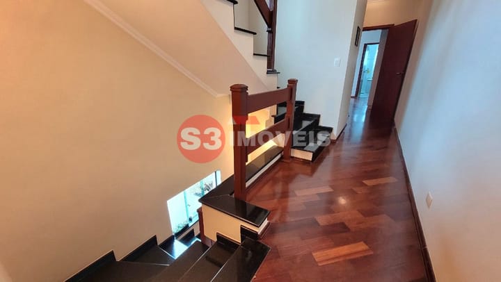 Casa à venda com 3 quartos, 294m² - Foto 42