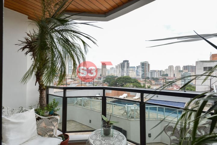 Apartamento à venda com 3 quartos, 144m² - Foto 11