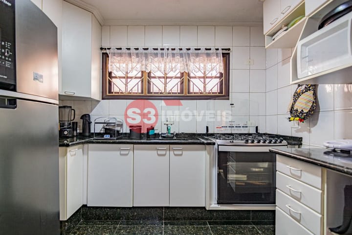 Casa à venda com 3 quartos, 250m² - Foto 19