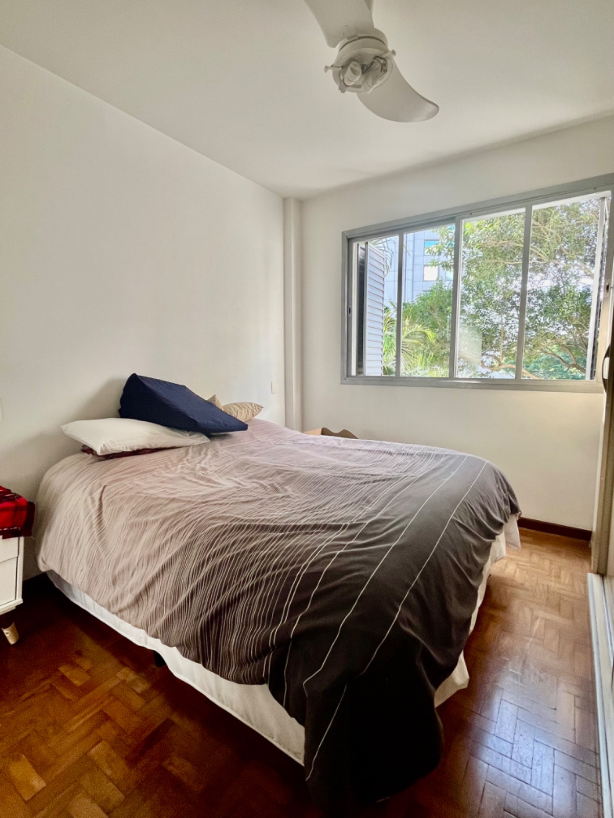 Apartamento à venda com 2 quartos, 76m² - Foto 10