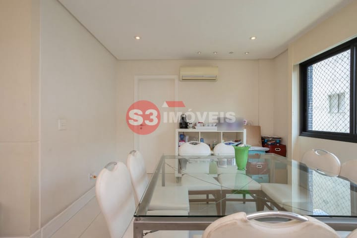 Apartamento à venda com 4 quartos, 235m² - Foto 9