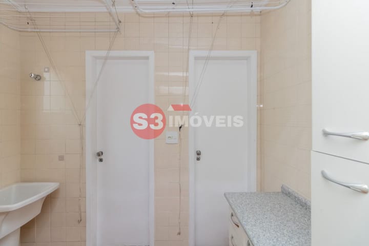 Apartamento à venda com 2 quartos, 70m² - Foto 17