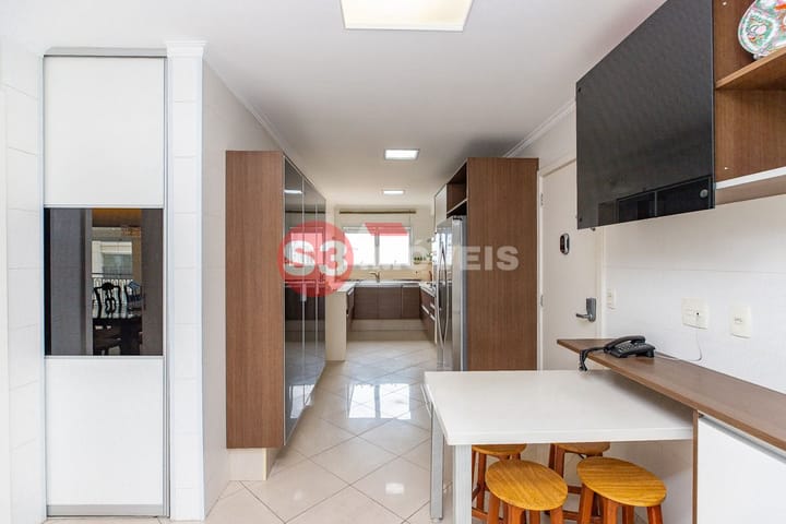 Apartamento à venda com 4 quartos, 276m² - Foto 18